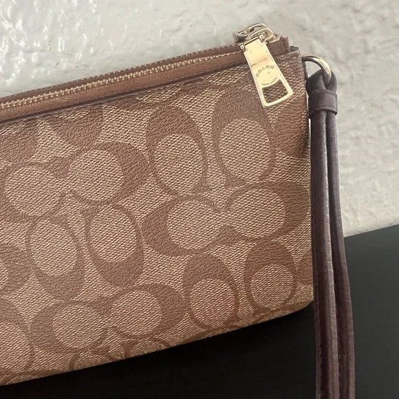 Coach Signature Canvas Double Zip Wallet Wristlet - Picture 7 of 11
